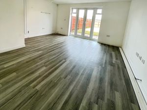 Lounge area- click for photo gallery